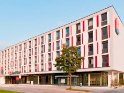 Ibis West 3*