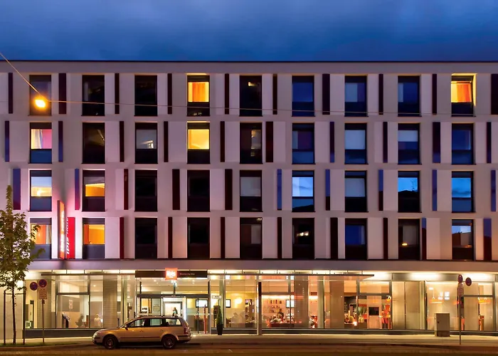 Ibis West Hotel