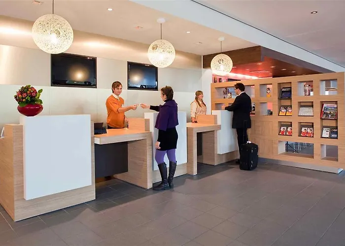 Ibis West Hotel 3*