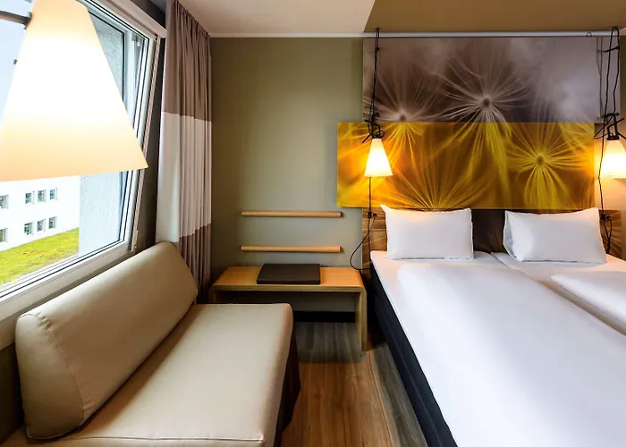 Hotel Ibis West
