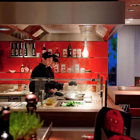 Ibis West Ξενοδοχείο 3*