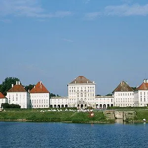 Ibis West 3*