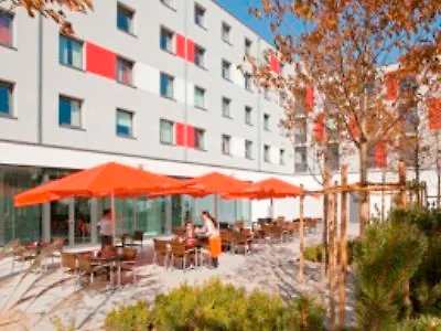 Ibis West Hotel