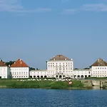 Ibis West 3*