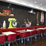 Ibis West